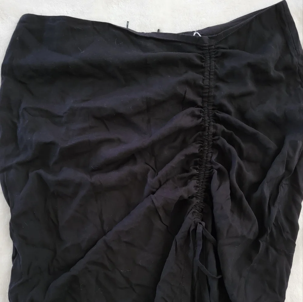 VDM The Label Cinch Stassie Skirt Swim Coverup - Picture 4 of 5